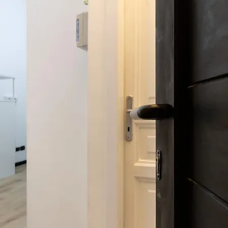 Appartement Elegant In Prati, 5 Minutes From The Vatican *